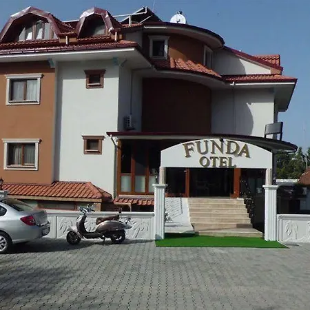 Funda Hotel